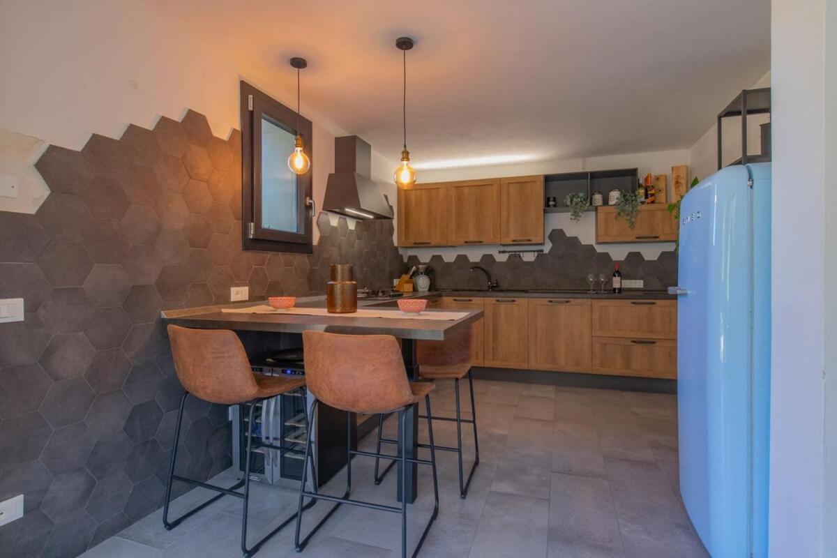 Villa Acquasalata Nisporto Екстериор снимка